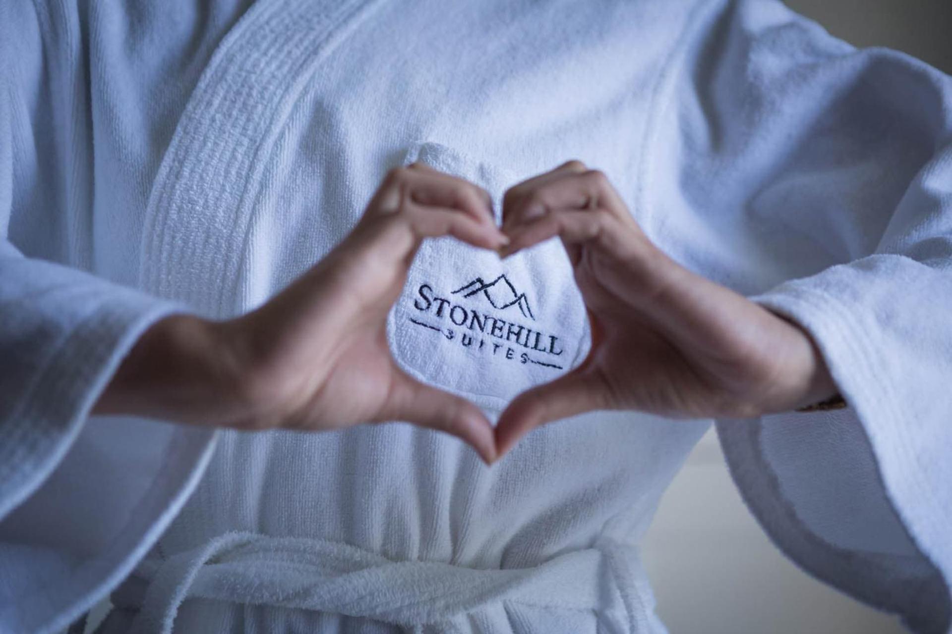 Stonehill Suites 바콜로드 외부 사진